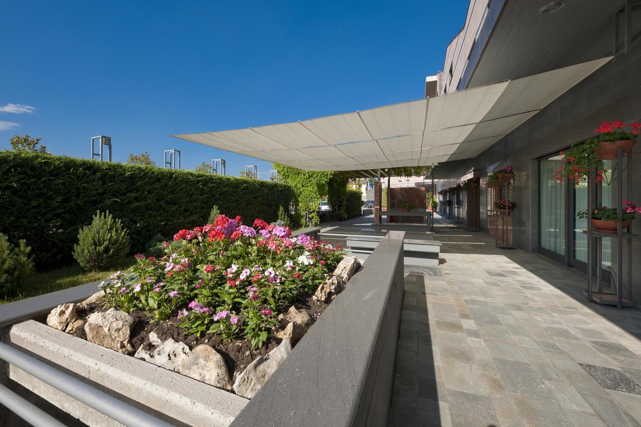 Park Hotel Centro Congressi Potenza Bagian luar foto