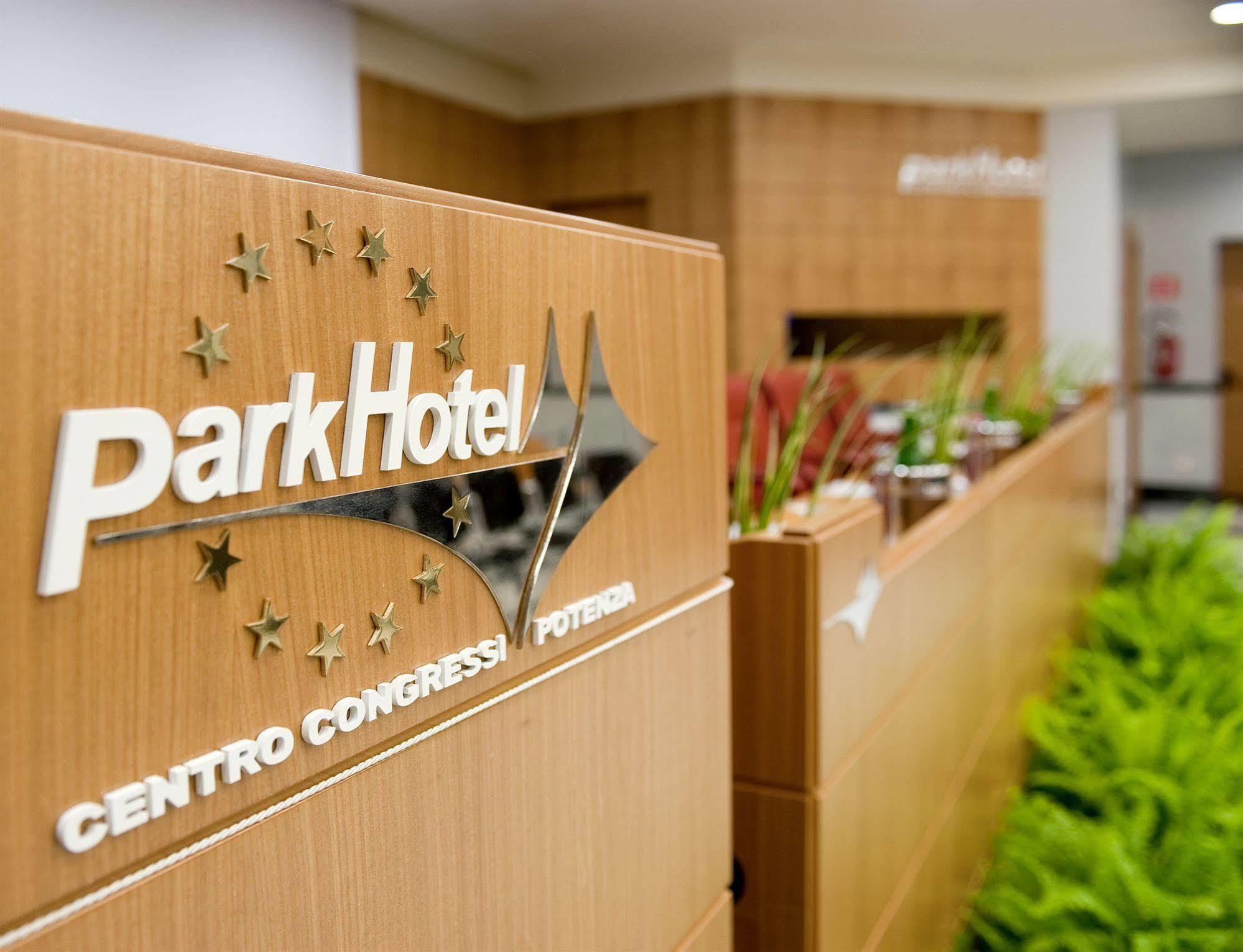 Park Hotel Centro Congressi Potenza Bagian luar foto
